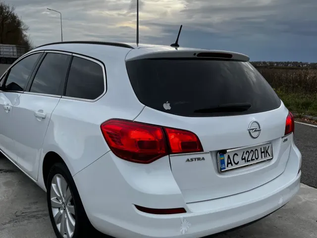 Opel Astra - фото 3