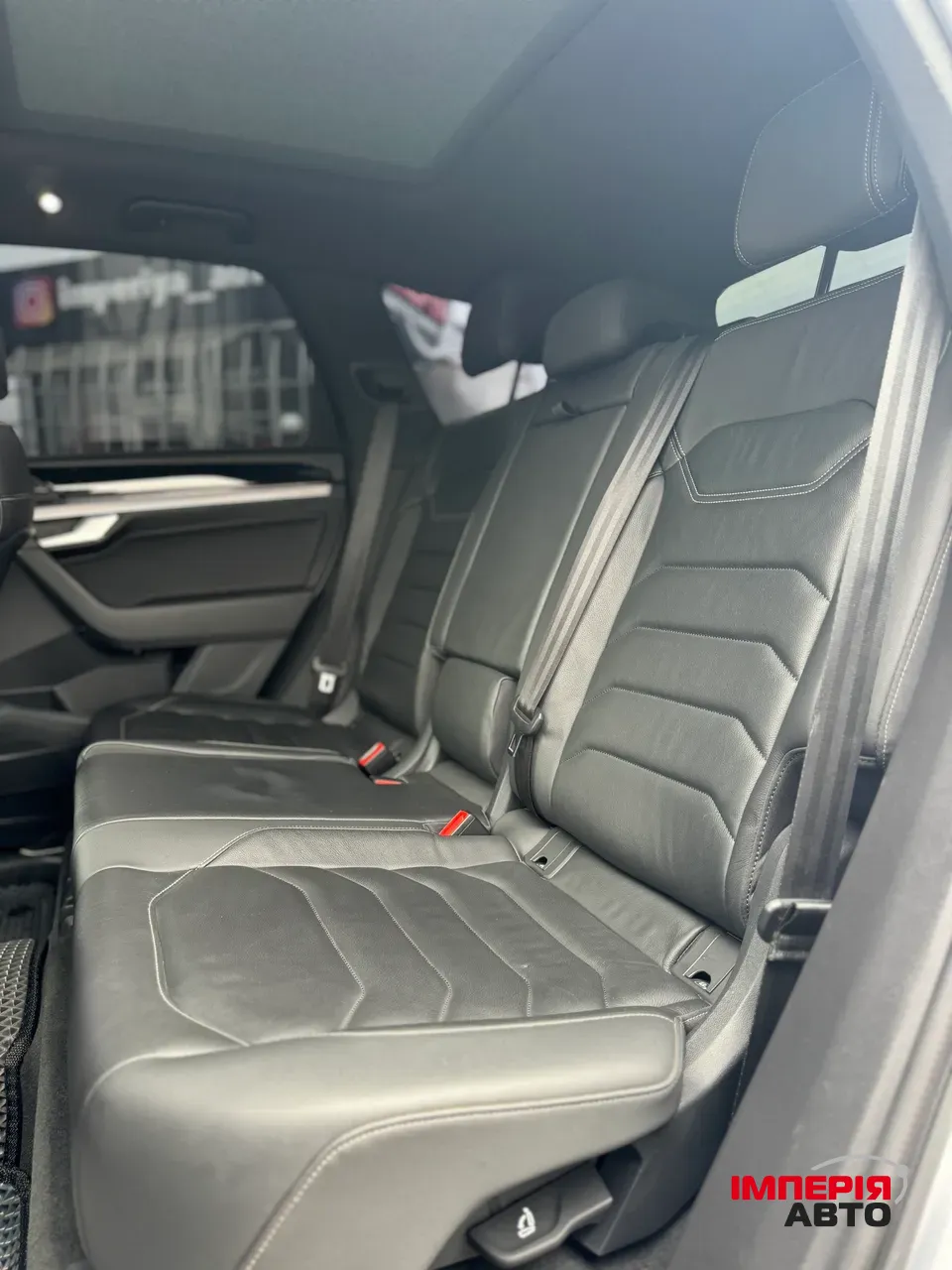 Volkswagen Touareg - фото 9