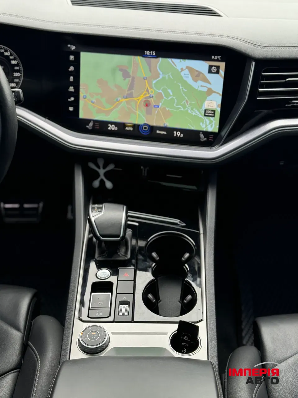 Volkswagen Touareg - фото 12