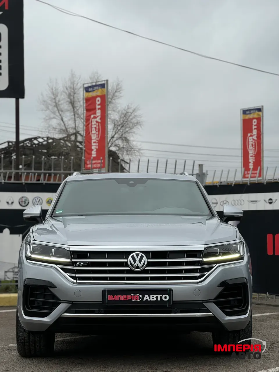 Volkswagen Touareg - фото 3