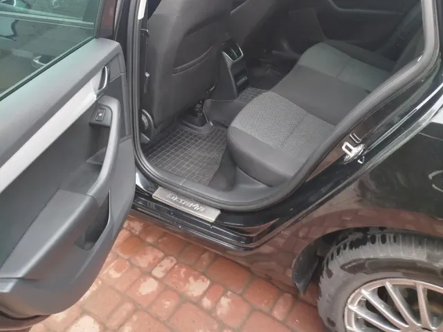 Skoda Octavia - фото 3