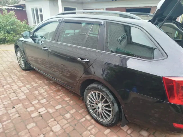 Skoda Octavia - фото 2