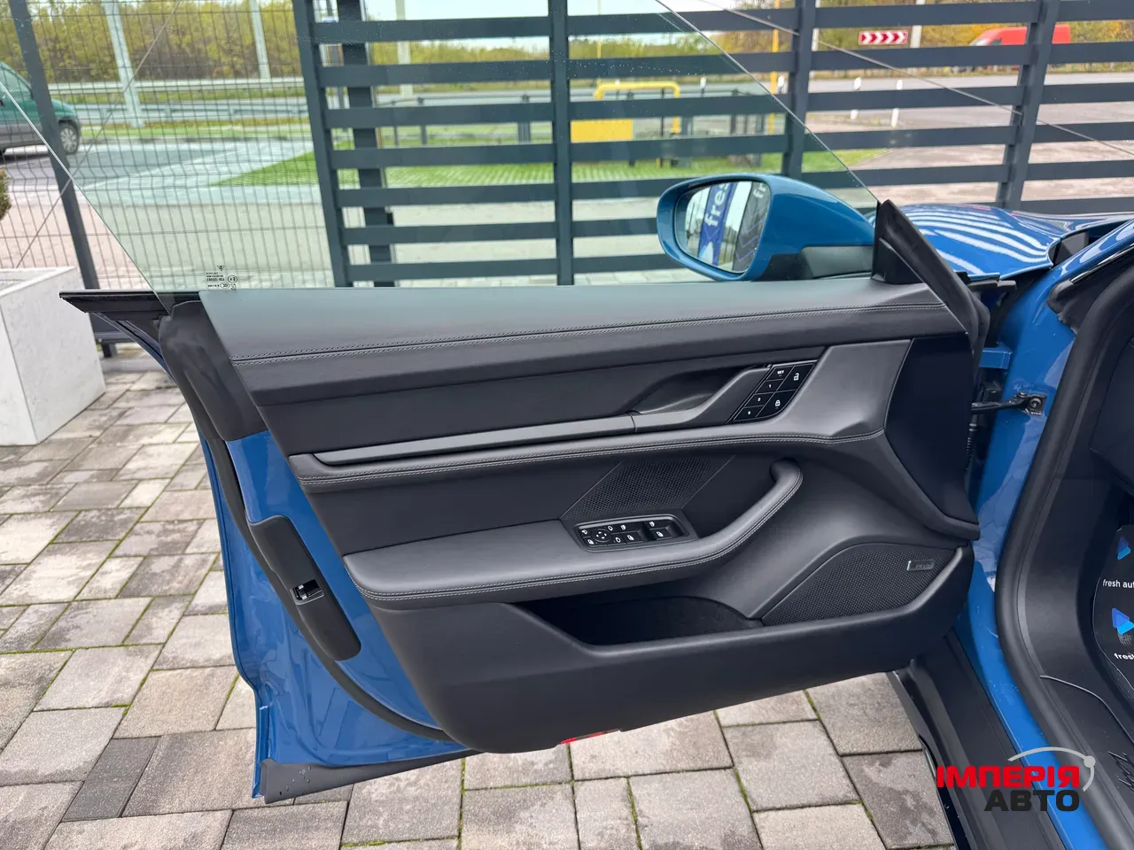 Porsche Taycan - фото 34