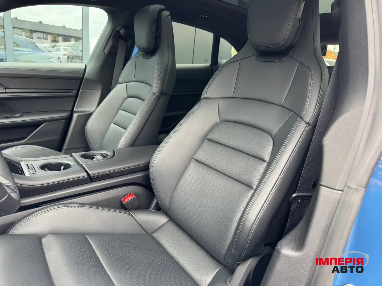 Porsche Taycan - фото 38