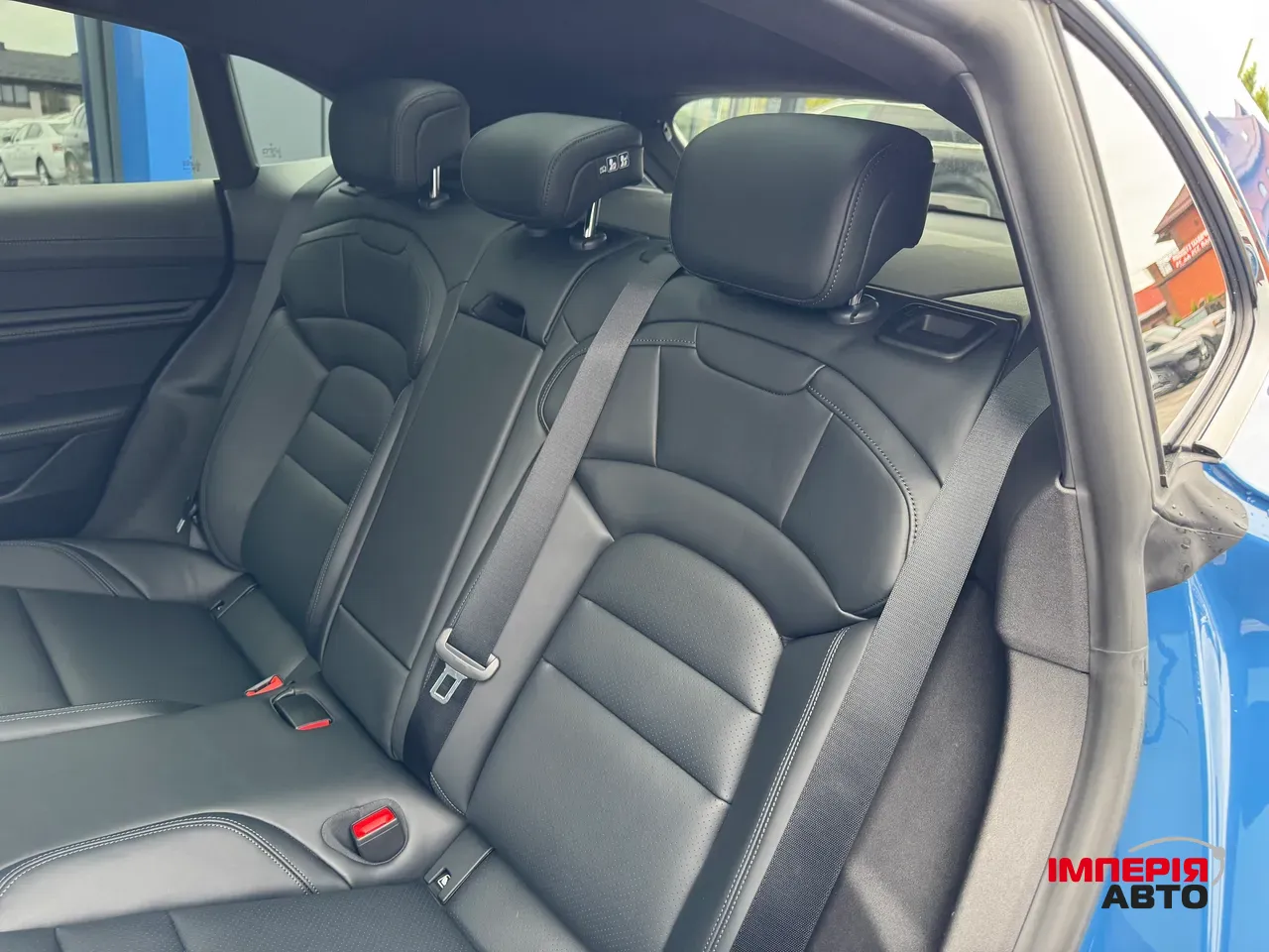 Porsche Taycan - фото 16