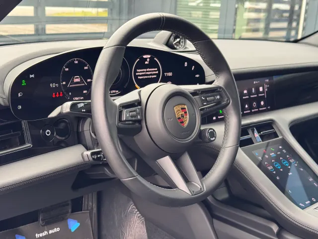 Porsche Taycan - фото 4