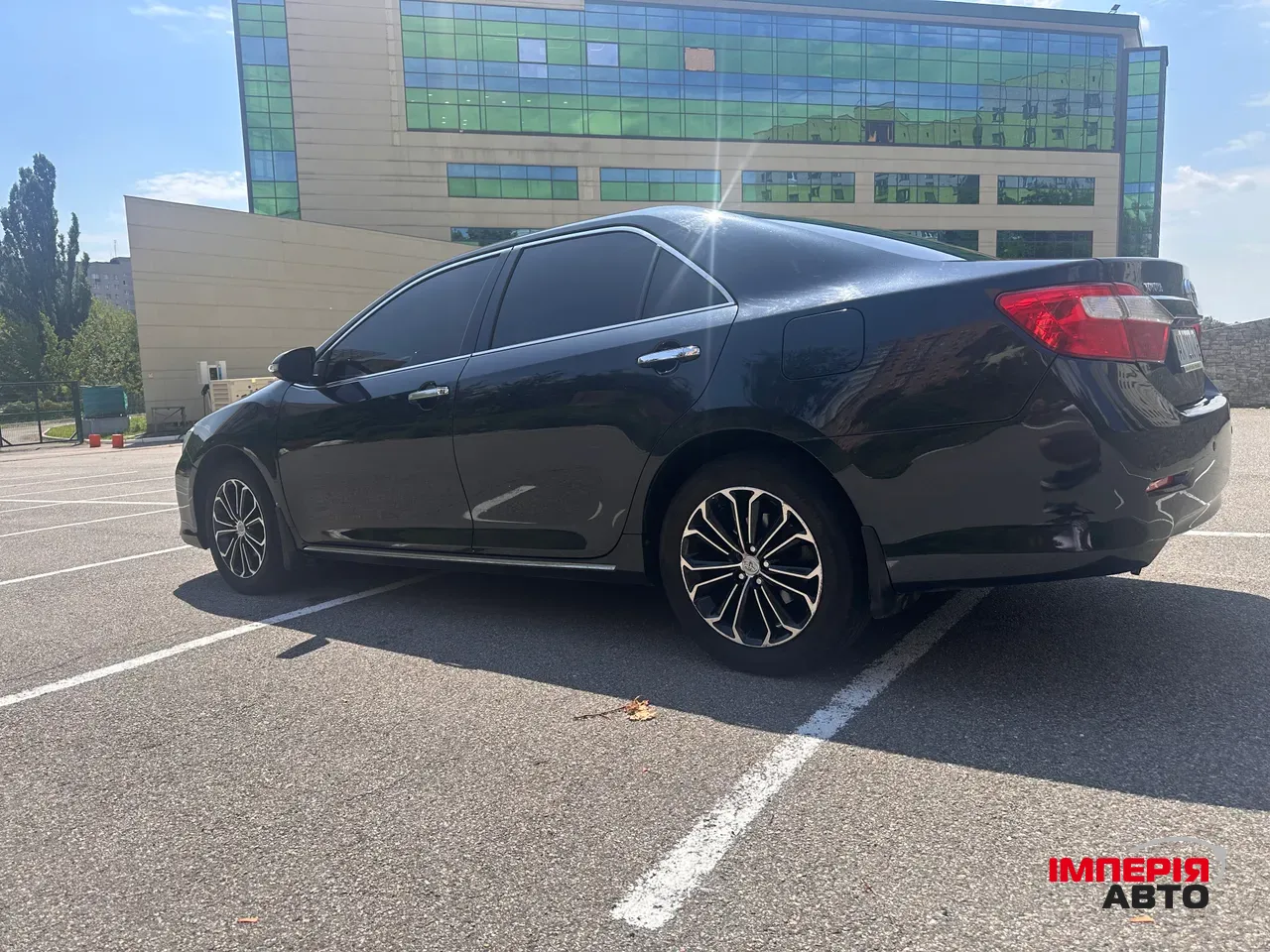 Toyota Camry - фото 4