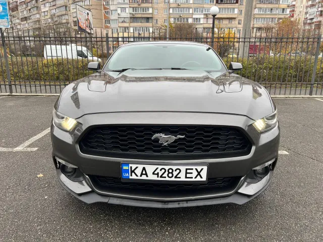 Ford Mustang - фото 3