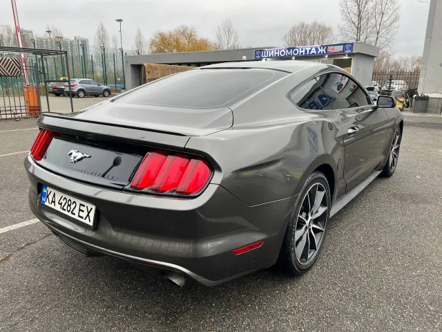 Ford Mustang - фото 4