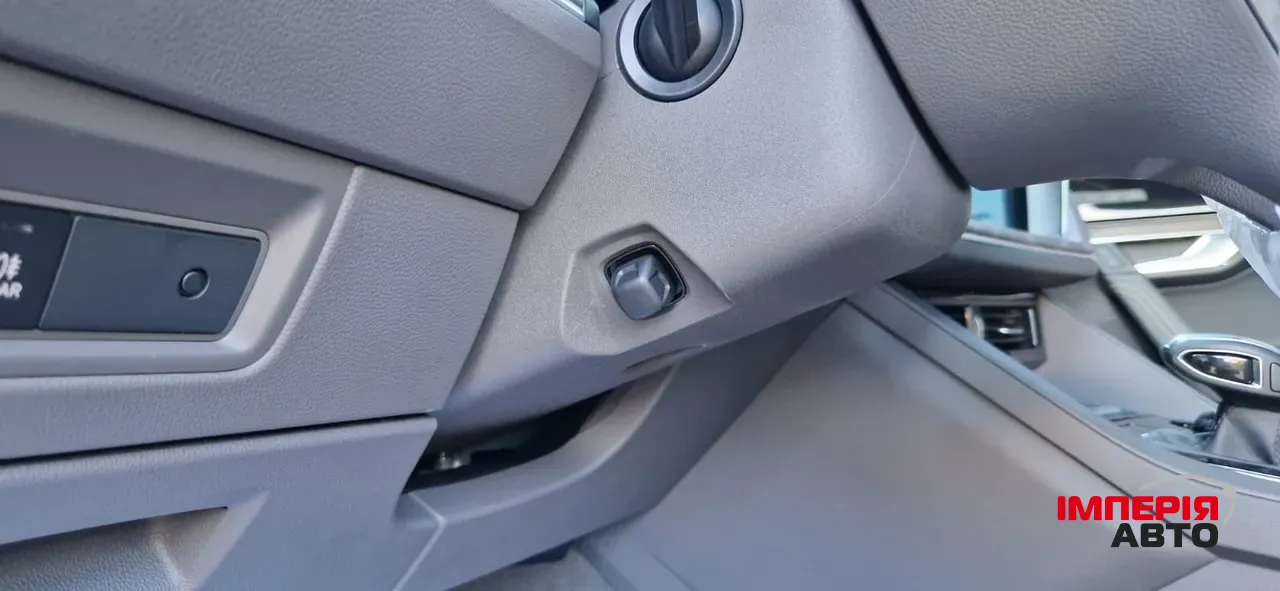 Volkswagen Touareg - фото 17