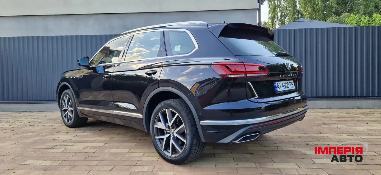 Volkswagen Touareg - фото 4