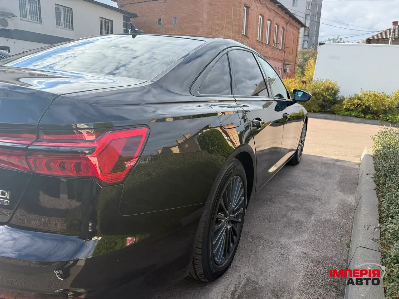 Audi A6 - фото 7