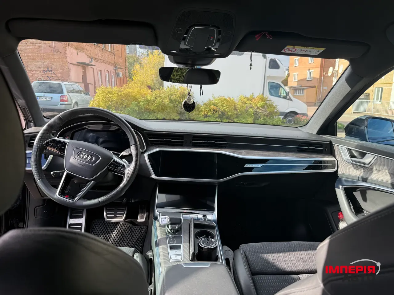 Audi A6 - фото 12