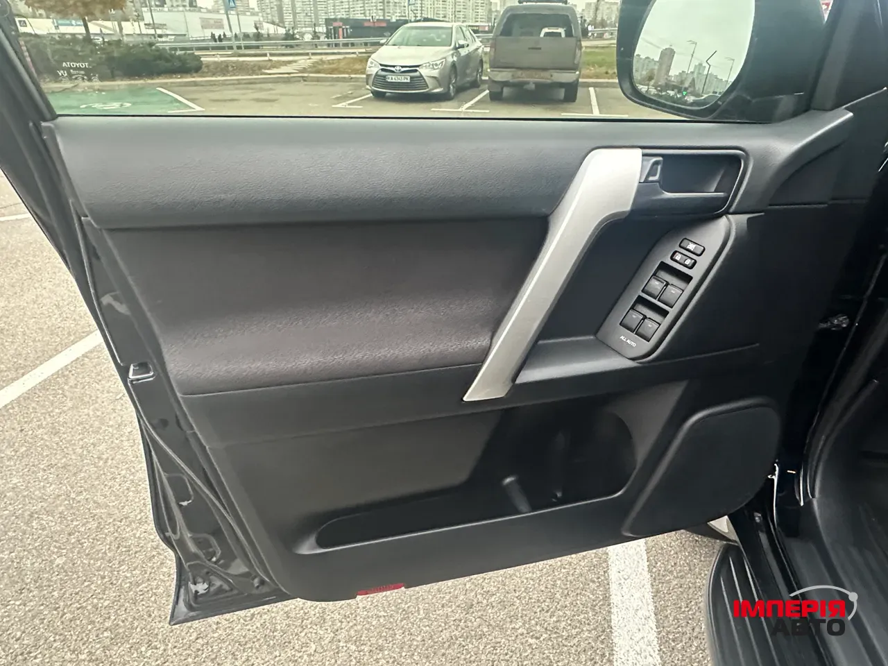 Toyota Land Cruiser Prado - фото 24
