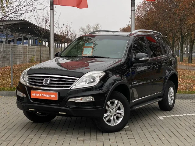SsangYong Rexton - фото 1