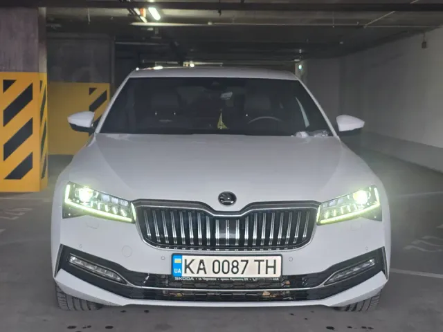 Skoda Superb - фото 1