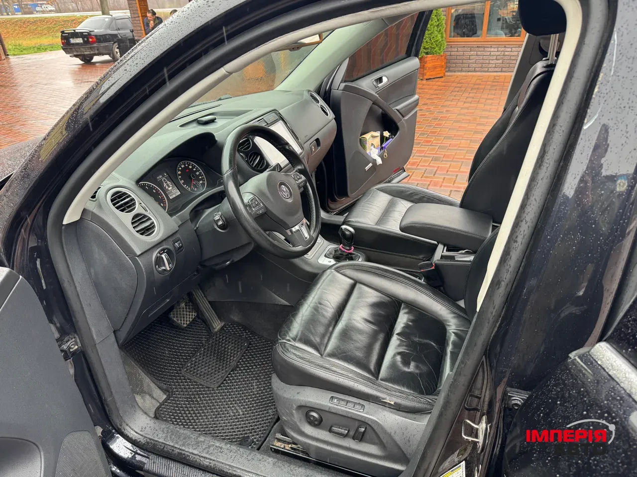 Volkswagen Tiguan - фото 11