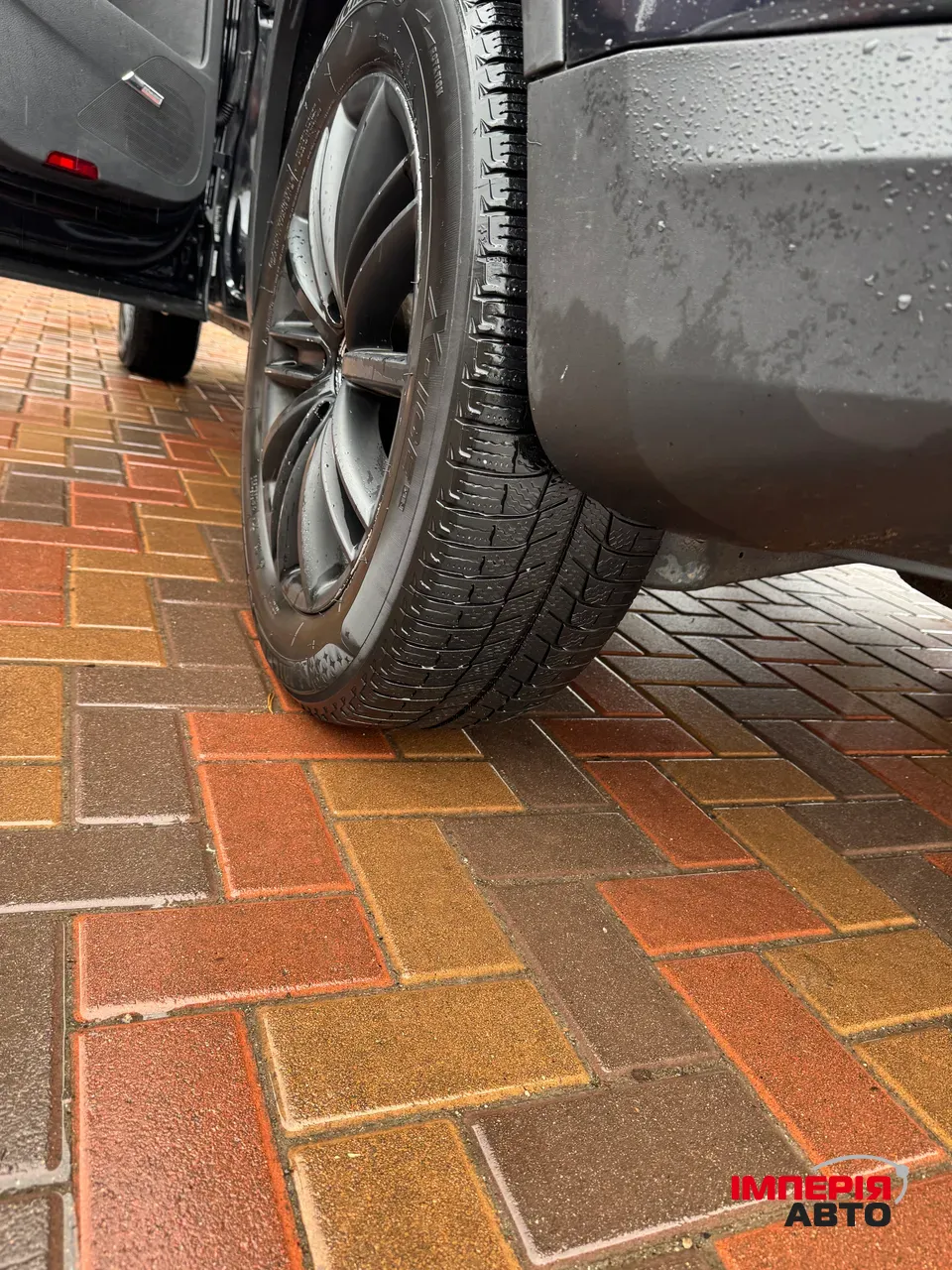 Volkswagen Tiguan - фото 7