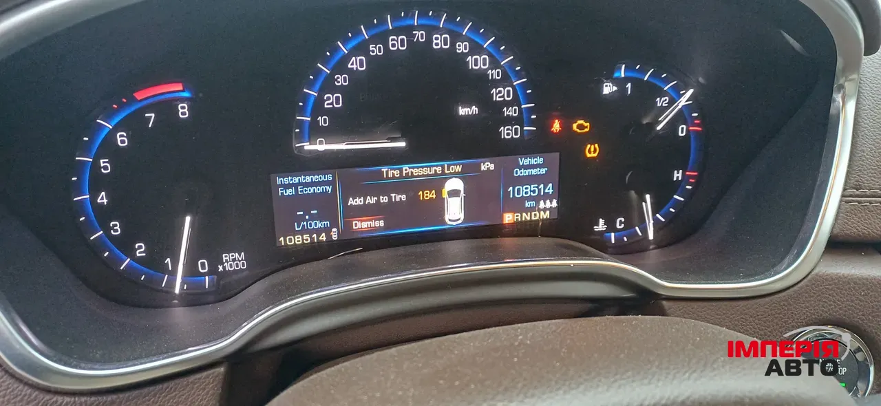 Cadillac SRX - фото 6