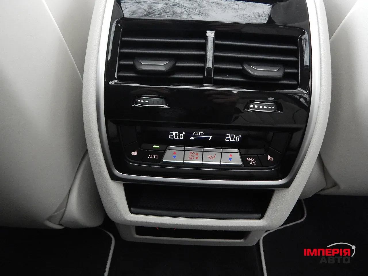 BMW X7 - фото 21