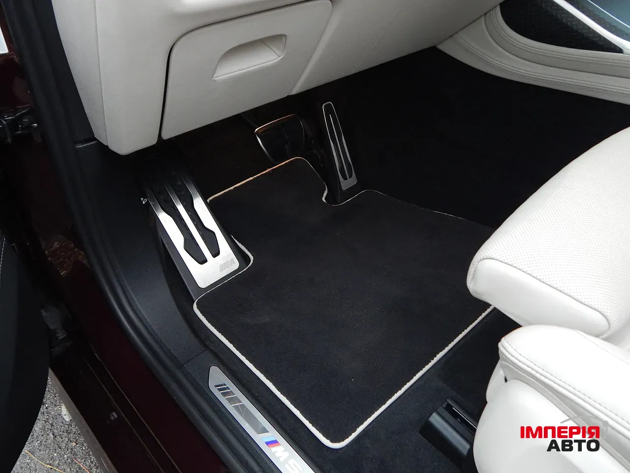 BMW X7 - фото 16