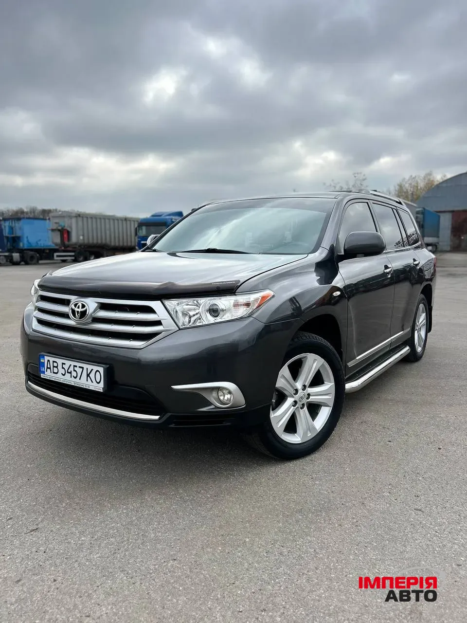 Toyota Highlander - фото 1
