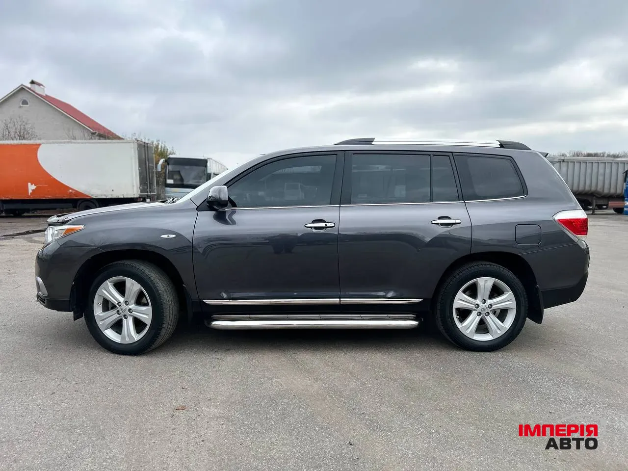 Toyota Highlander - фото 2