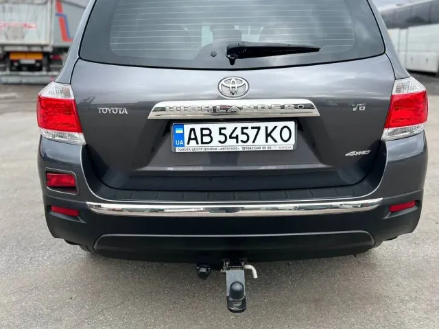 Toyota Highlander - фото 4