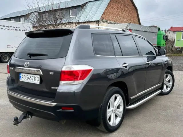 Toyota Highlander - фото 5