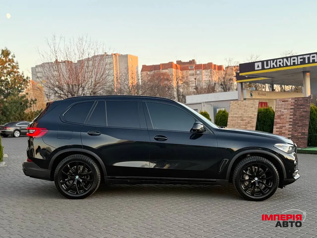 BMW X5 - фото 2