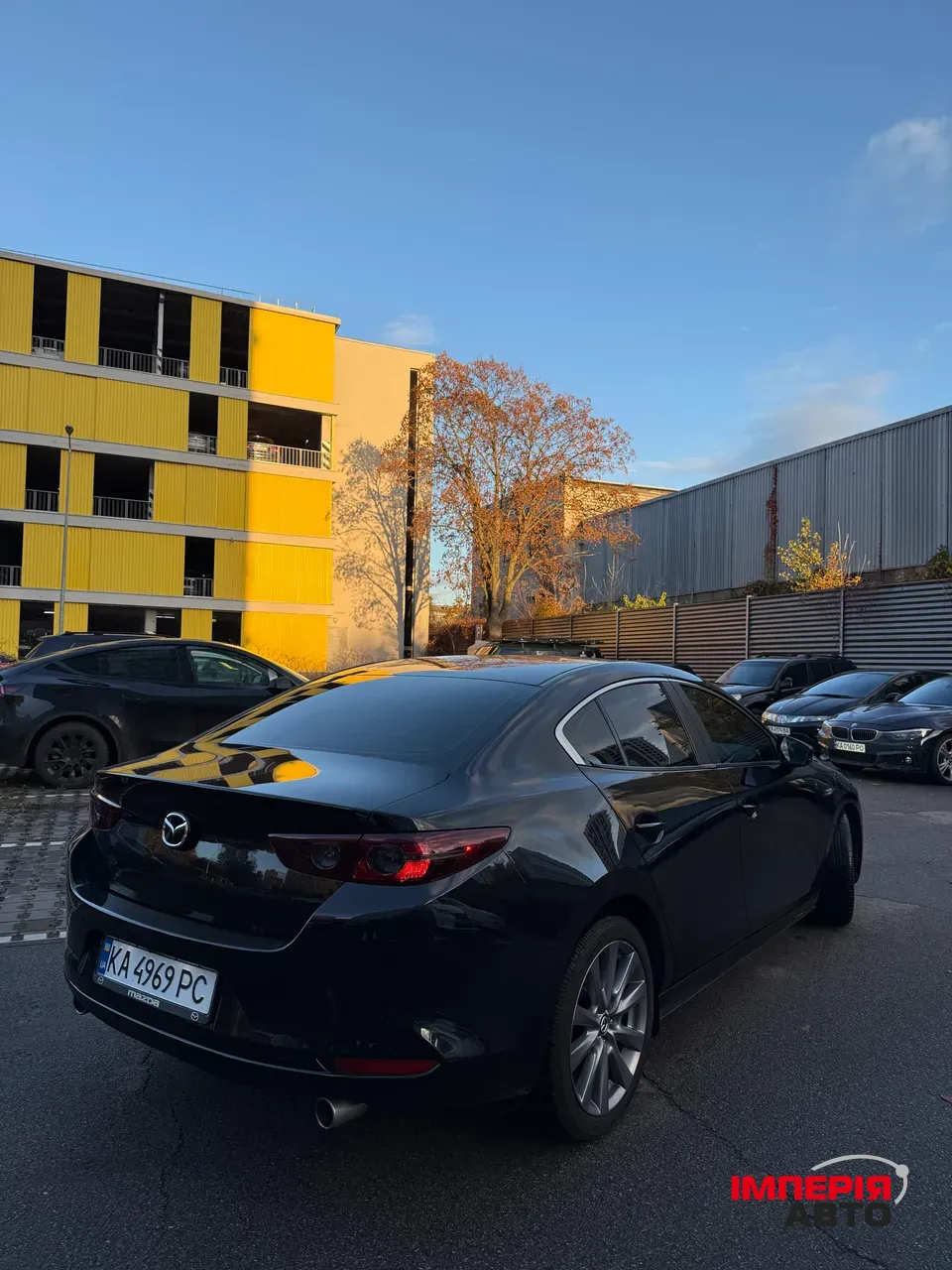 Mazda 3 - фото 5