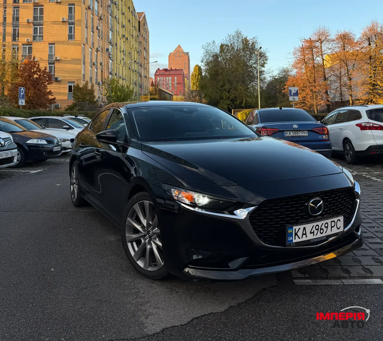 Mazda 3 - фото 1