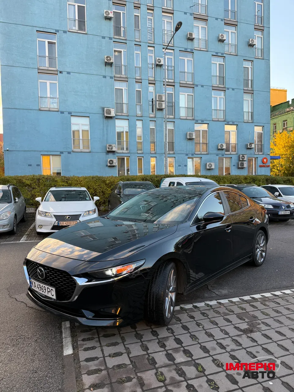 Mazda 3 - фото 3