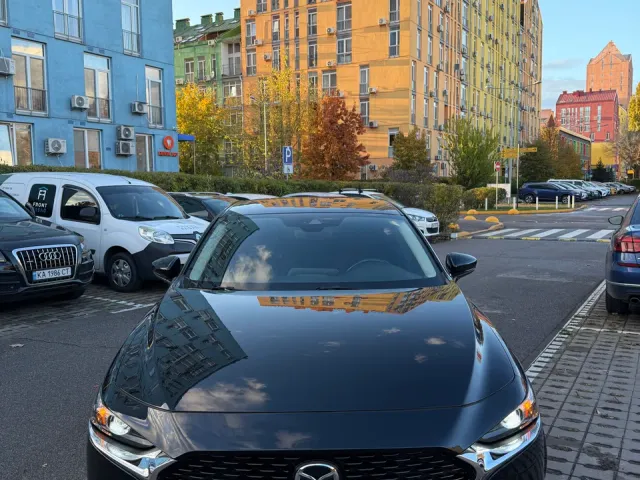 Mazda 3 - фото 2