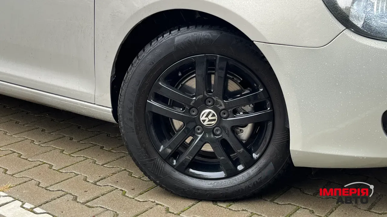 Volkswagen Golf - фото 32