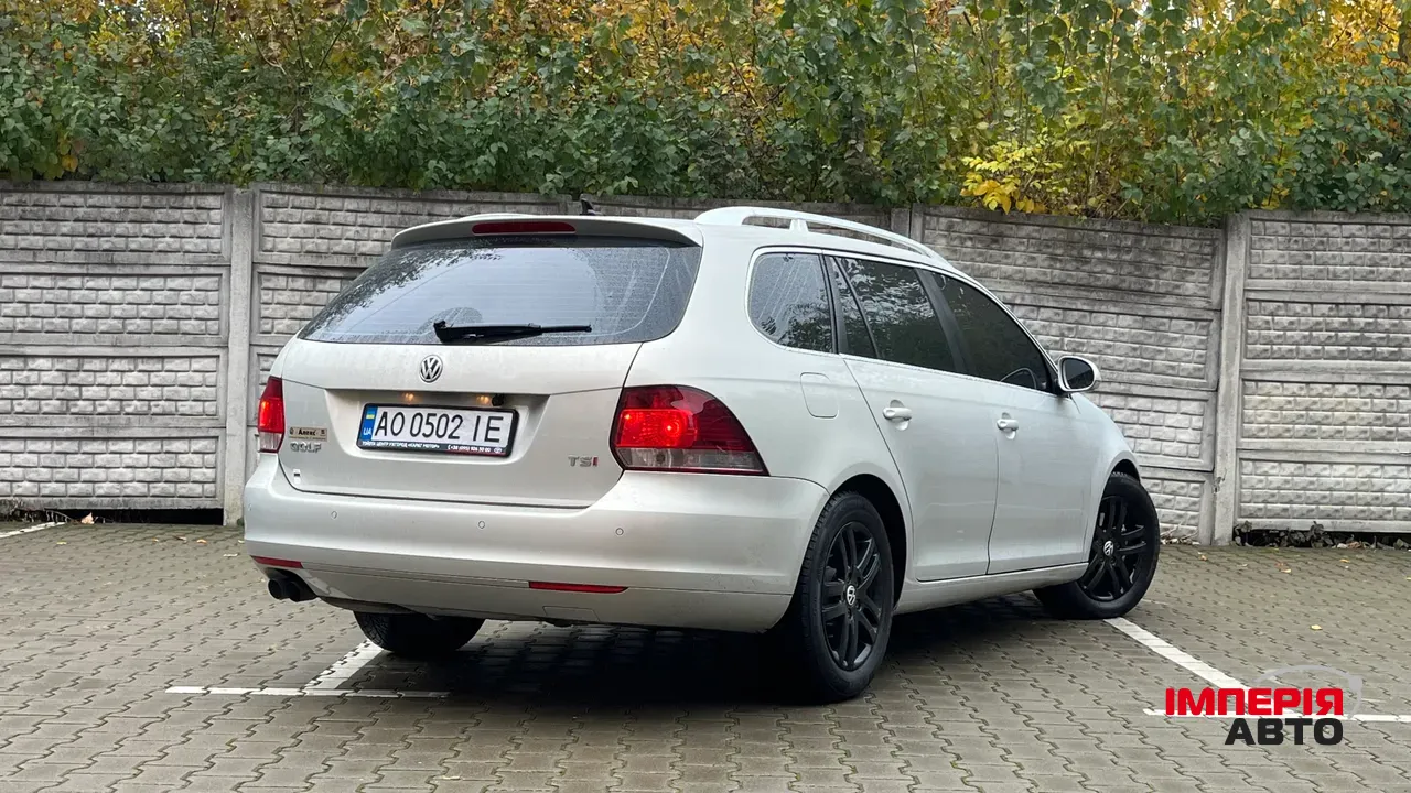 Volkswagen Golf - фото 6