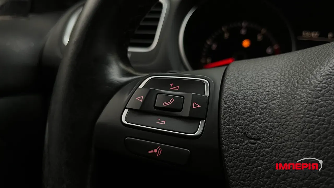 Volkswagen Golf - фото 13