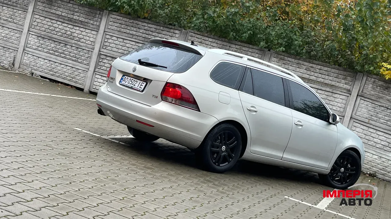 Volkswagen Golf - фото 7