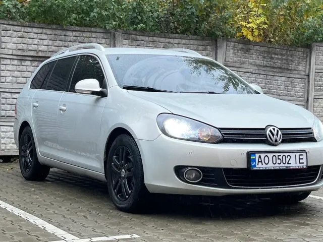 Volkswagen Golf - фото 2