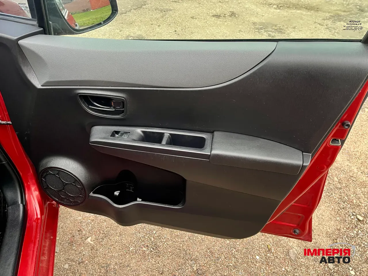 Toyota Yaris - фото 24