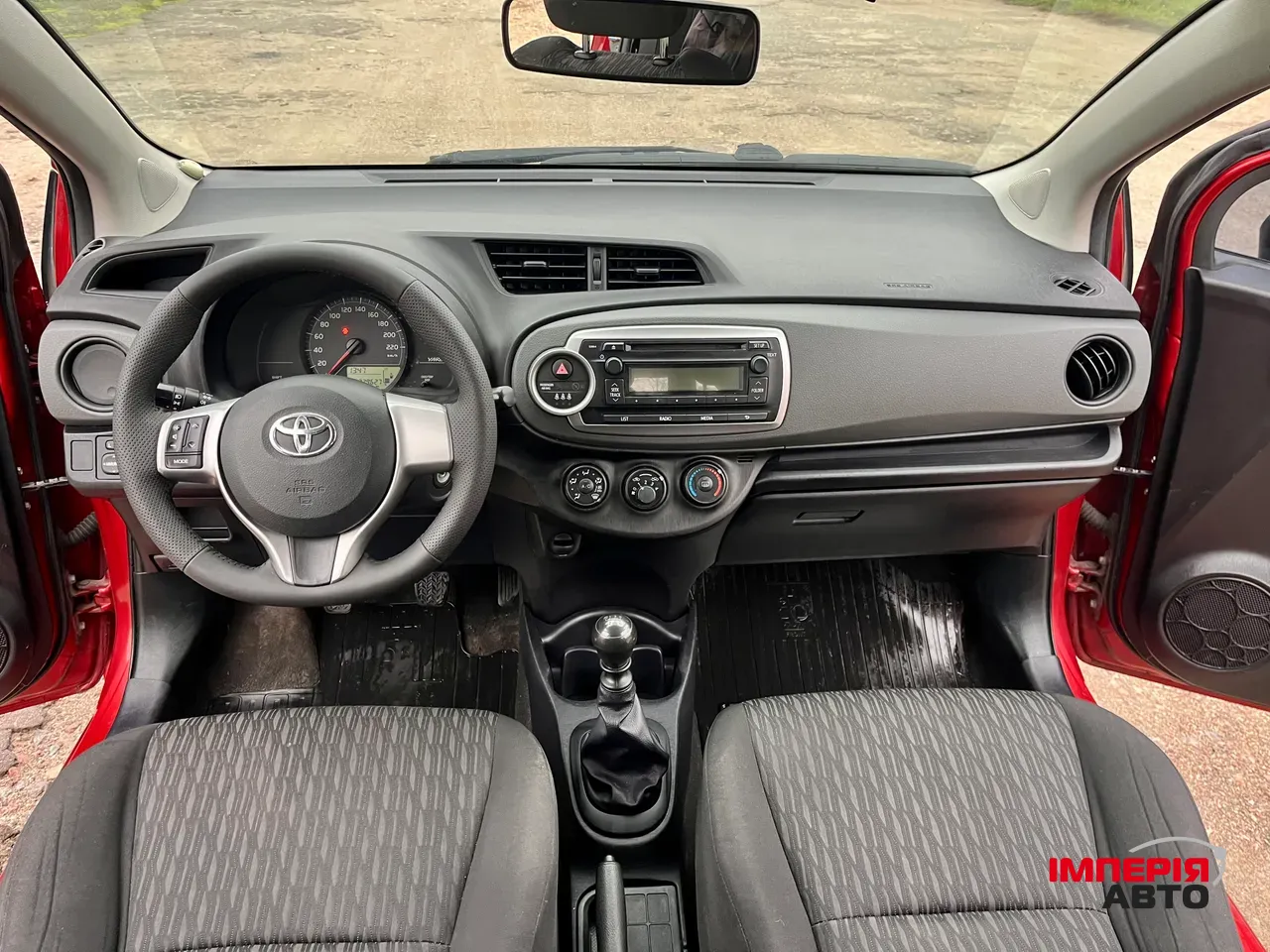 Toyota Yaris - фото 16
