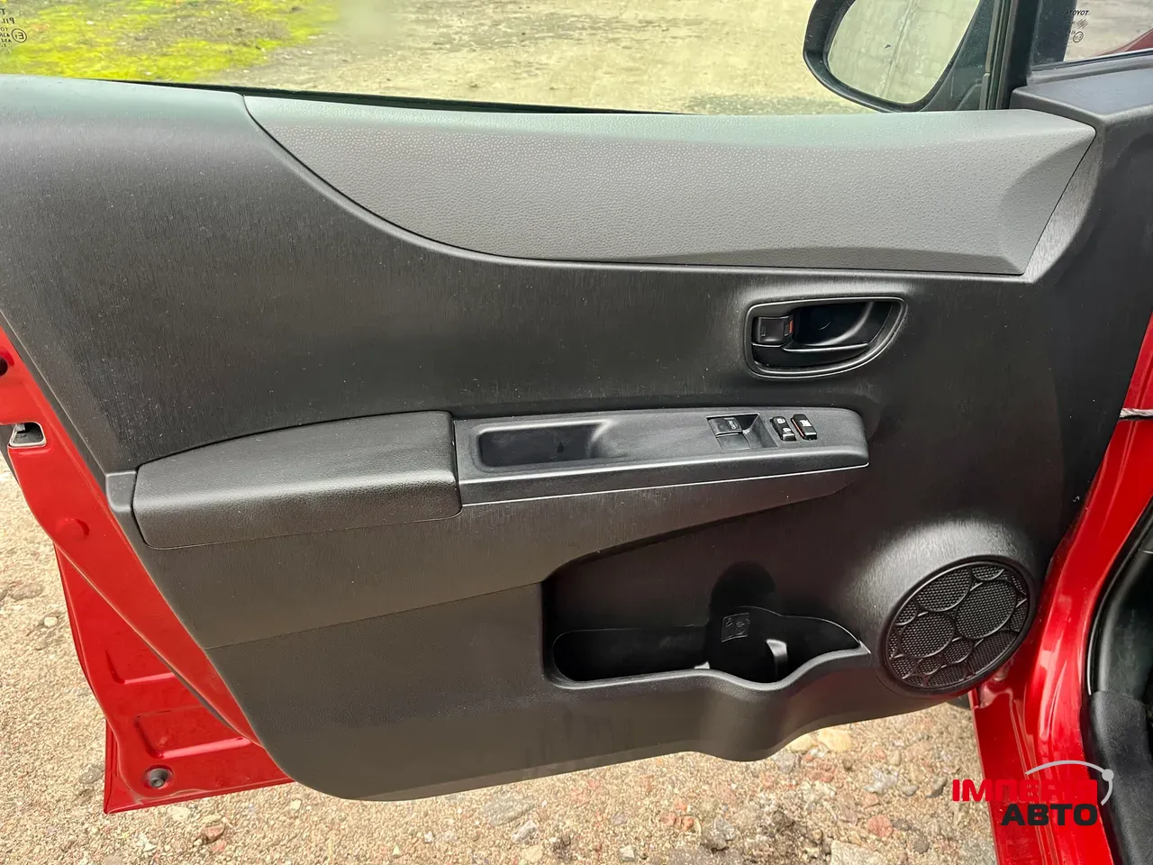 Toyota Yaris - фото 28