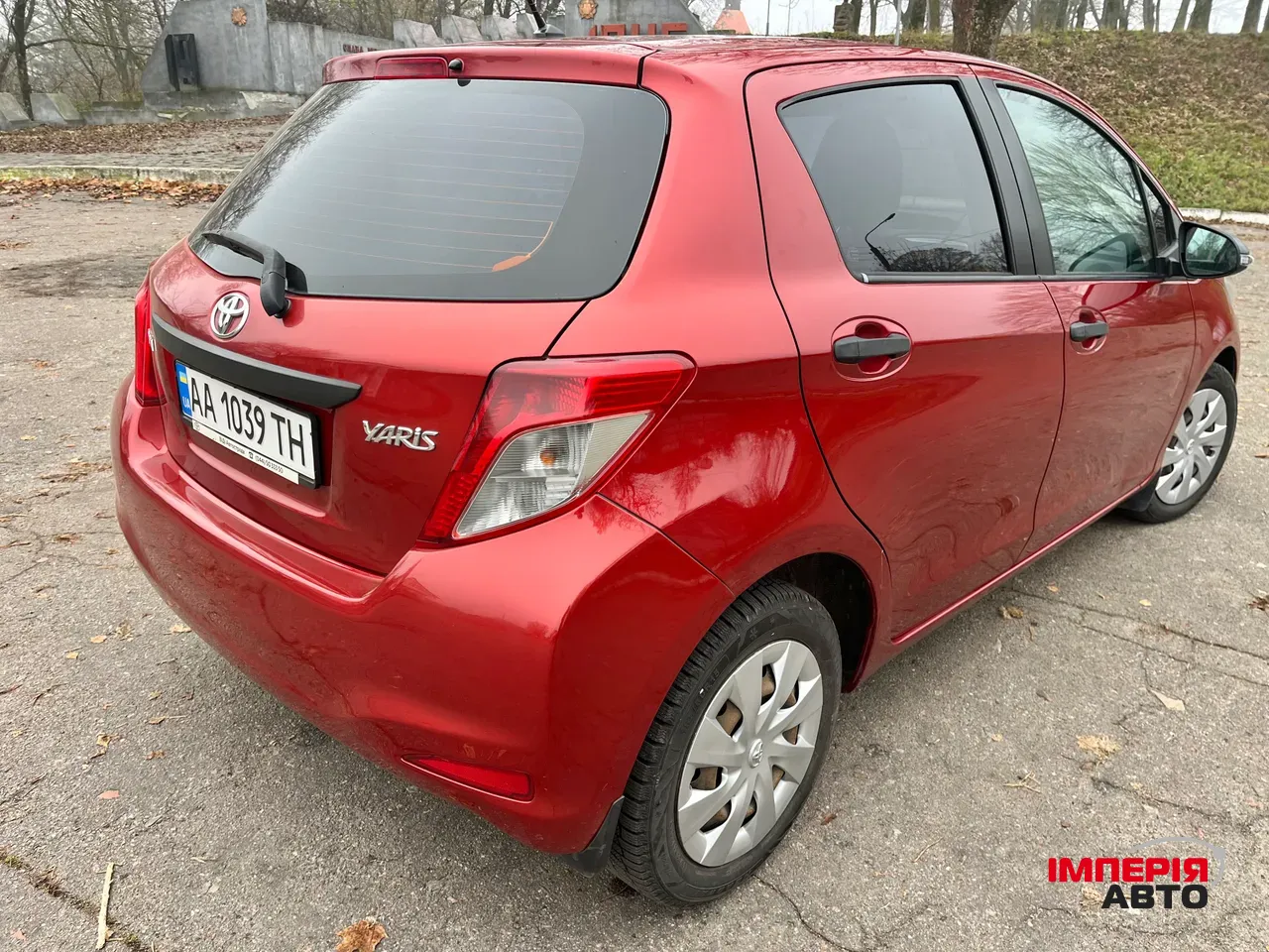 Toyota Yaris - фото 7