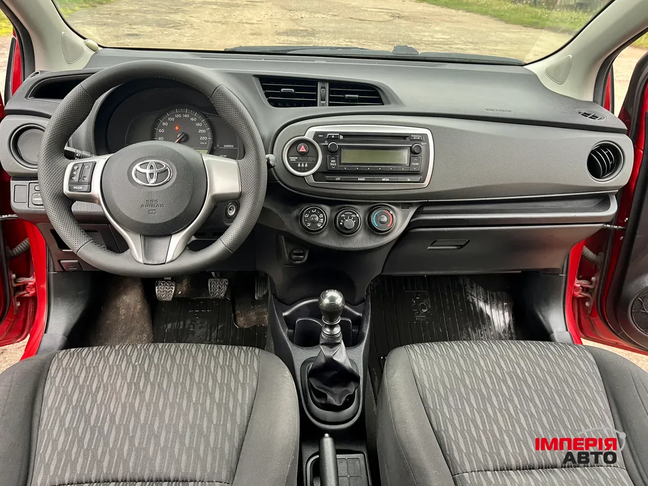 Toyota Yaris - фото 18
