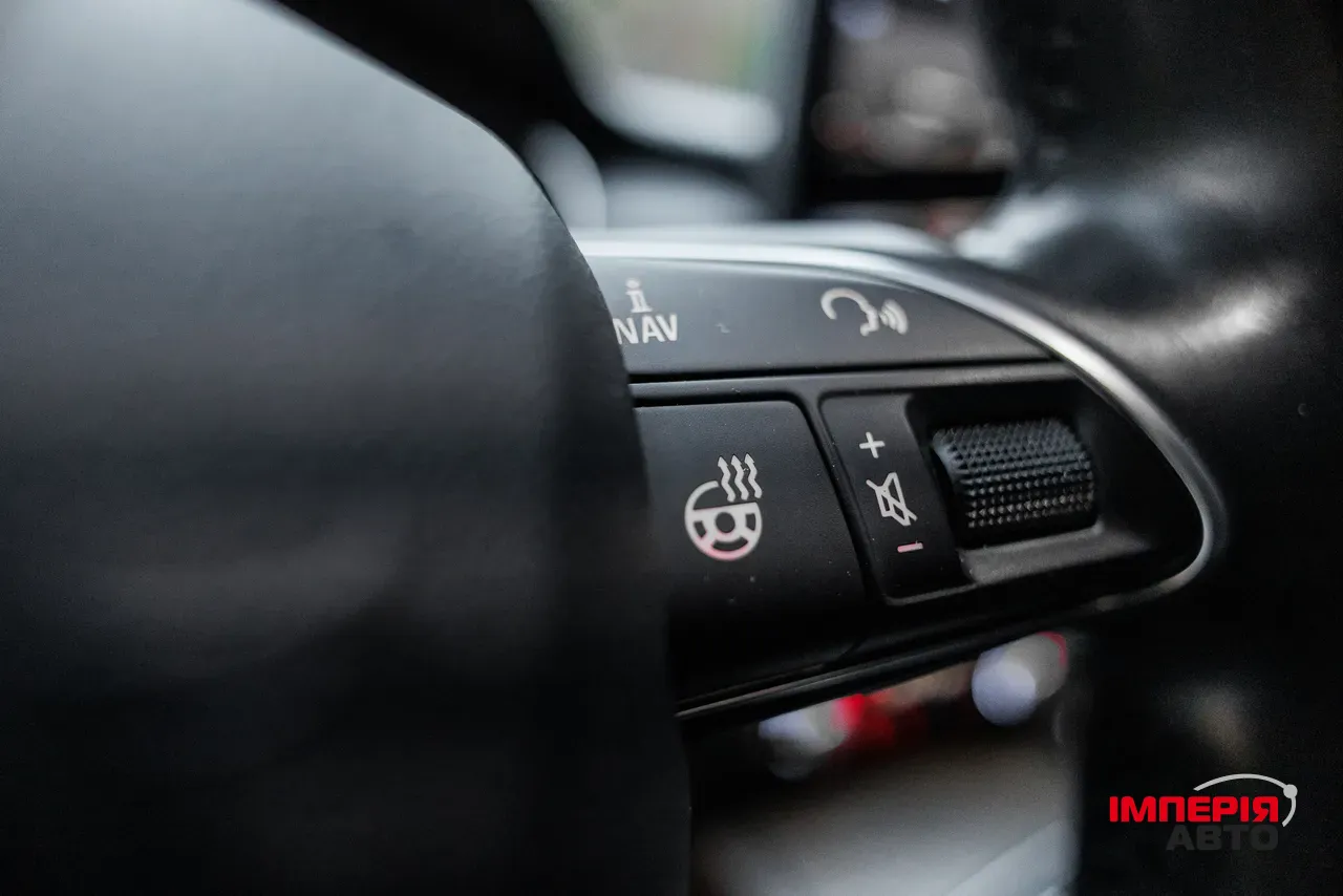 Audi A6 - фото 32