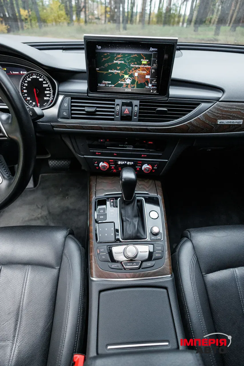 Audi A6 - фото 29