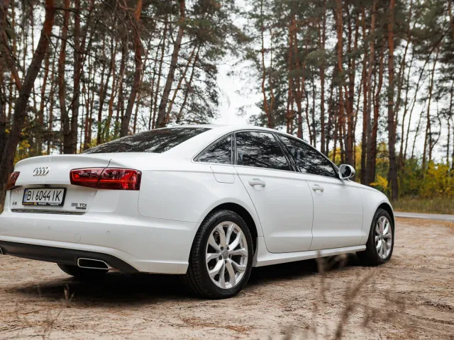Audi A6 - фото 5