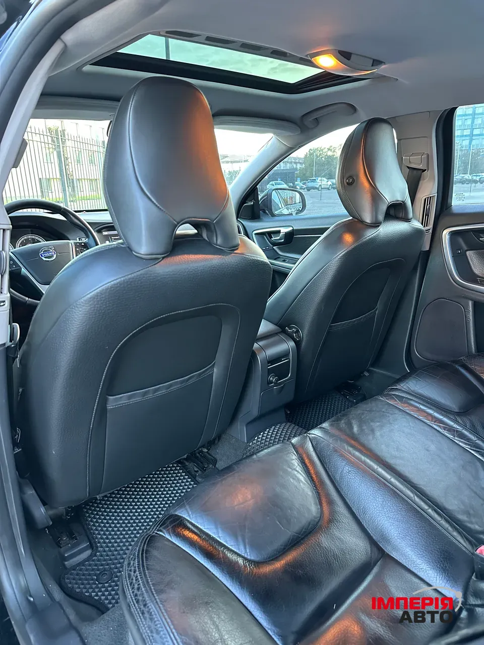 Volvo S60 - фото 19