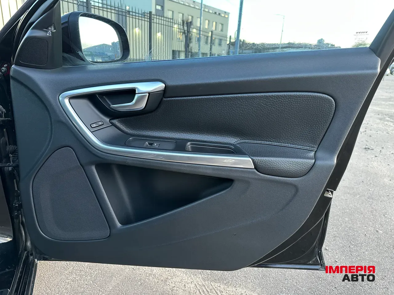 Volvo S60 - фото 25