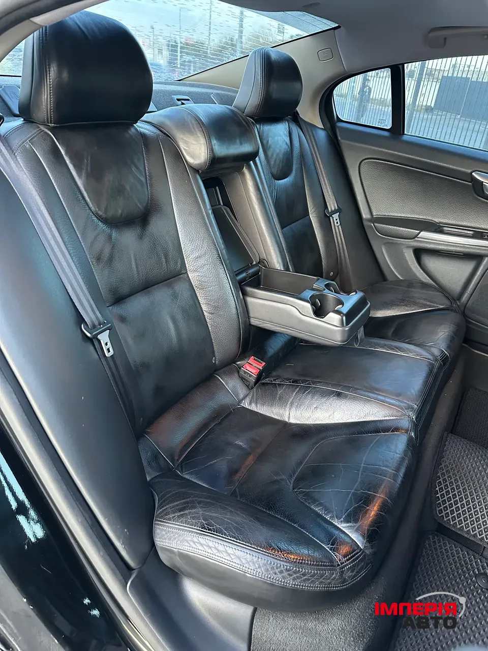 Volvo S60 - фото 27